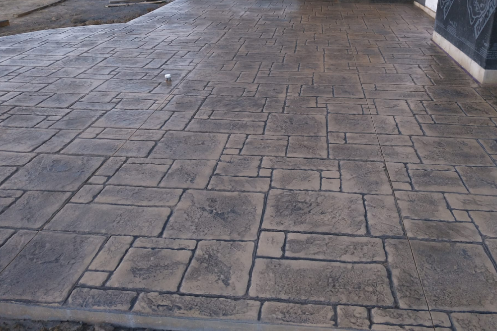 stamped concrete driveway main image